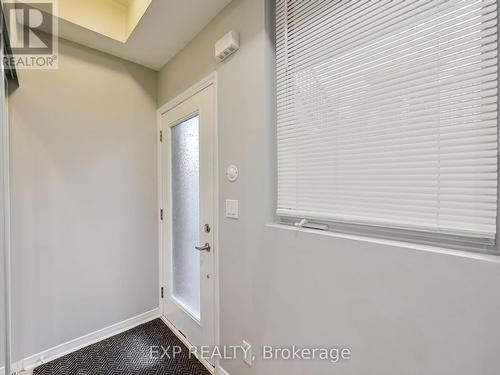 8 - 68 Winston Park Boulevard, Toronto, ON - Indoor Photo Showing Other Room