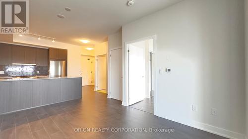 3002 - 4130 Parkside Village Drive, Mississauga, ON - Indoor Photo Showing Kitchen