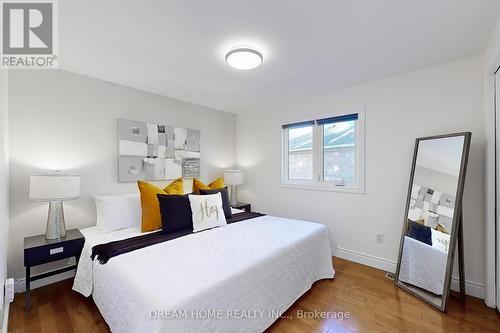 920 Glendale Court, Burlington, ON - Indoor Photo Showing Bedroom