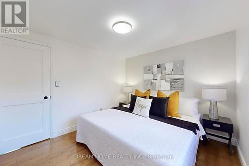 920 Glendale Court, Burlington, ON - Indoor Photo Showing Bedroom