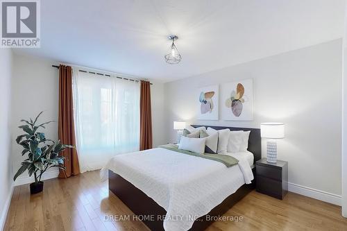 920 Glendale Court, Burlington, ON - Indoor Photo Showing Bedroom