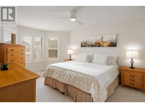 King-sized primary suite - 2365 Stillingfleet Road Unit# 360, Kelowna, BC - Indoor Photo Showing Bedroom