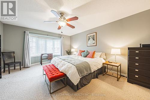 65 Glendarling Crescent, Hamilton, ON - Indoor Photo Showing Bedroom