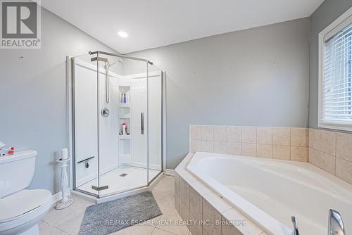 65 Glendarling Crescent, Hamilton, ON - Indoor Photo Showing Bathroom