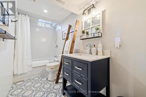 673 Inverary Road, Burlington, ON - Indoor Photo Showing Bathroom