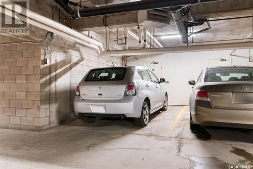 112 2550 25Th Avenue, Regina, SK - Indoor Photo Showing Garage