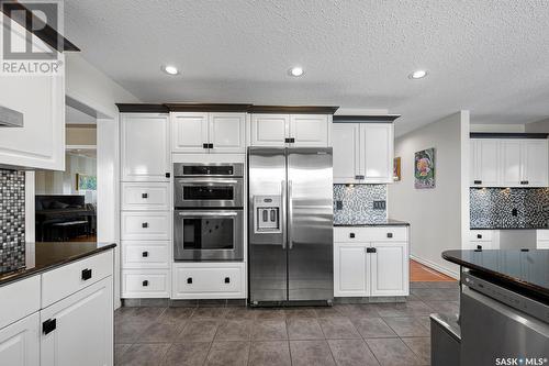 5054 Wascana Vista Court, Regina, SK - Indoor Photo Showing Kitchen