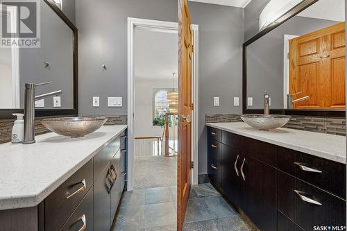 5054 Wascana Vista Court, Regina, SK - Indoor Photo Showing Bathroom