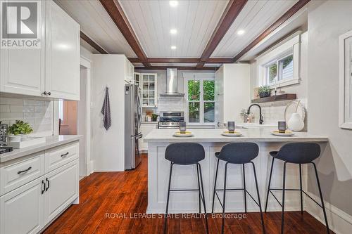 55 Balmoral Avenue N, Hamilton, ON - Indoor Photo Showing Kitchen With Upgraded Kitchen