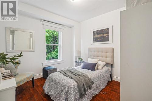 55 Balmoral Avenue N, Hamilton, ON - Indoor Photo Showing Bedroom