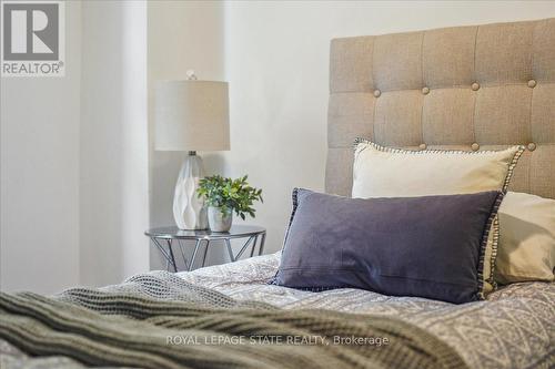 55 Balmoral Avenue N, Hamilton, ON - Indoor Photo Showing Bedroom