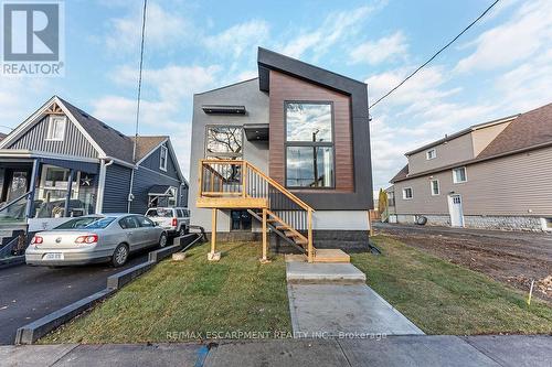 209 Grenfell Street, Hamilton, ON - Outdoor