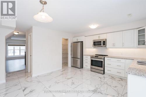 25 - 1 Leggott Avenue, Barrie, ON - Indoor Photo Showing Kitchen