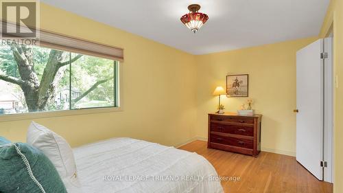 24 Longbow Place, London, ON - Indoor Photo Showing Bedroom