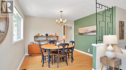 24 Longbow Place, London, ON - Indoor Photo Showing Dining Room