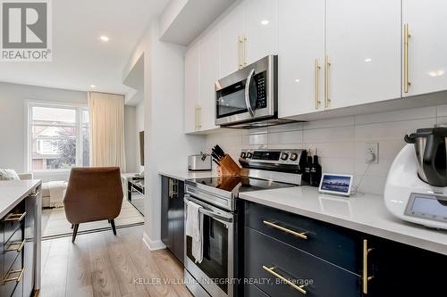 31 Lakepointe Drive, Ottawa, ON - Indoor Photo Showing Kitchen With Upgraded Kitchen