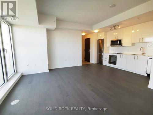 2307 - 805 Carling Avenue W, Ottawa, ON - Indoor Photo Showing Kitchen