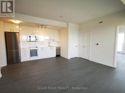 2307 - 805 Carling Avenue W, Ottawa, ON - Indoor Photo Showing Kitchen