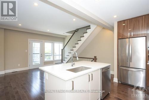 82 Empress Avenue, Ottawa, ON - Indoor Photo Showing Kitchen