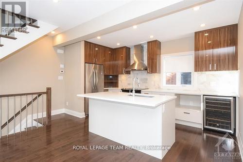 82 Empress Avenue, Ottawa, ON - Indoor Photo Showing Kitchen With Upgraded Kitchen