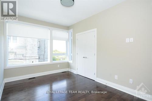 82 Empress Avenue, Ottawa, ON - Indoor Photo Showing Other Room