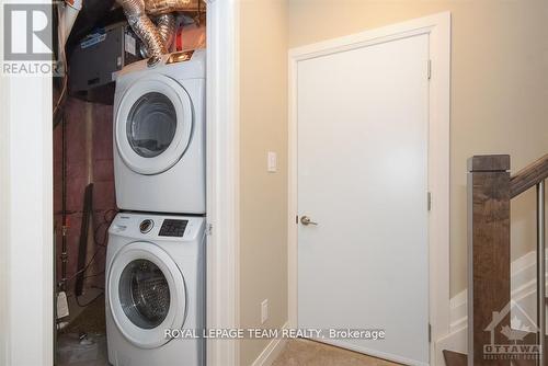 82 Empress Avenue, Ottawa, ON - Indoor Photo Showing Laundry Room