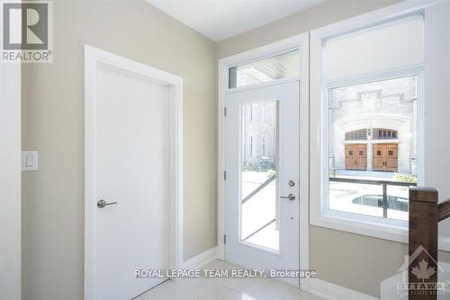 82 Empress Avenue, Ottawa, ON - Indoor Photo Showing Other Room