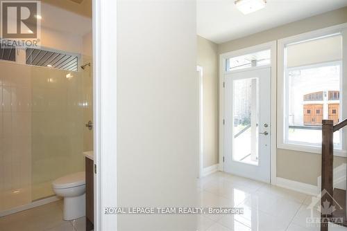 82 Empress Avenue, Ottawa, ON - Indoor Photo Showing Bathroom