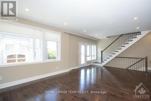 82 Empress Avenue, Ottawa, ON - Indoor Photo Showing Other Room