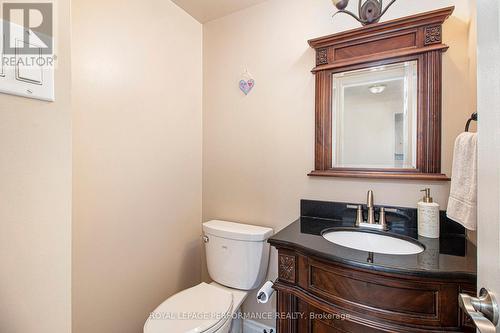 1550 Bourcier Drive, Ottawa, ON - Indoor Photo Showing Bathroom