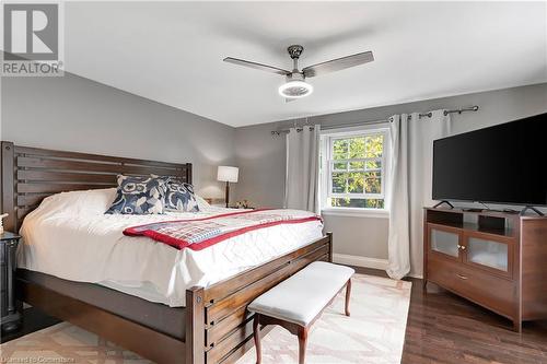 806 Westmount Road W, Kitchener, ON - Indoor Photo Showing Bedroom