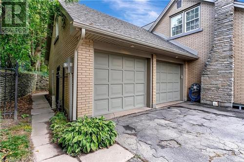 806 Westmount Road W, Kitchener, ON - Outdoor With Exterior