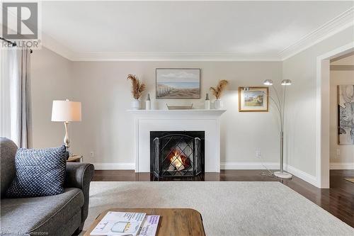 806 Westmount Road W, Kitchener, ON - Indoor Photo Showing Living Room With Fireplace