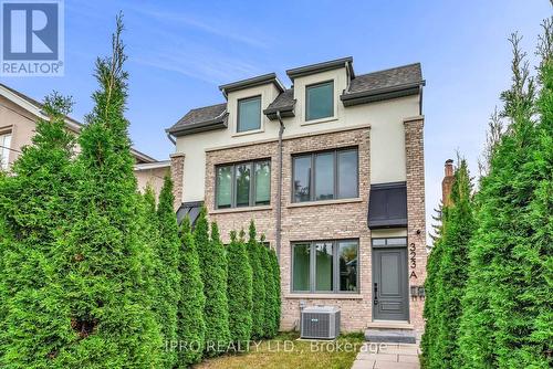 323 Mortimer Avenue, Toronto, ON - Outdoor