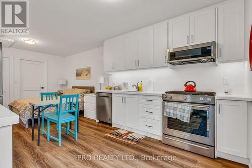 323 Mortimer Avenue, Toronto, ON - Indoor Photo Showing Kitchen