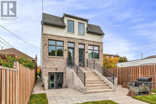 323 Mortimer Avenue, Toronto, ON - Outdoor