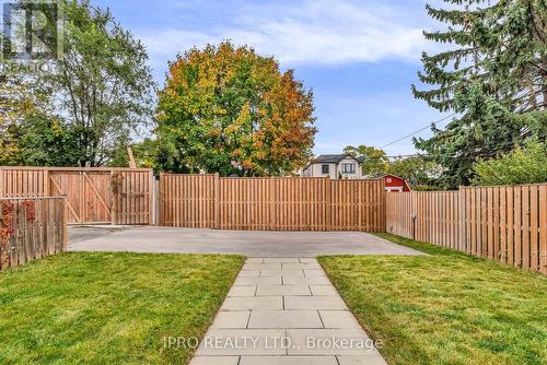 323 Mortimer Avenue, Toronto, ON - Outdoor