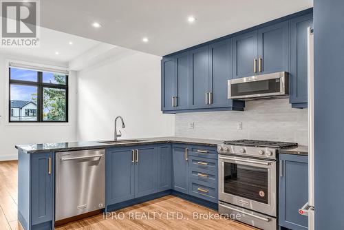 323 Mortimer Avenue, Toronto, ON - Indoor Photo Showing Kitchen With Upgraded Kitchen