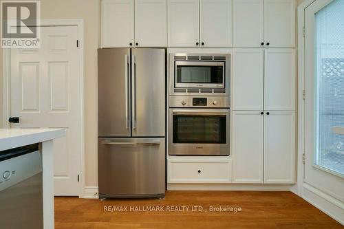 720A Kingston Road, Toronto, ON - Indoor Photo Showing Kitchen