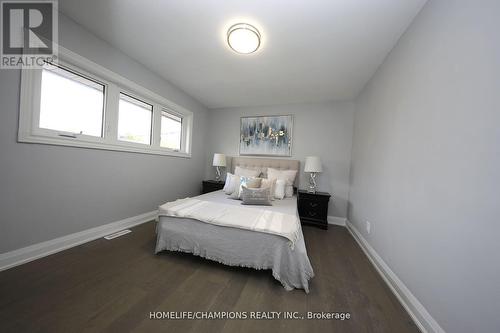 426 Cromwell Avenue, Oshawa, ON - Indoor Photo Showing Bedroom