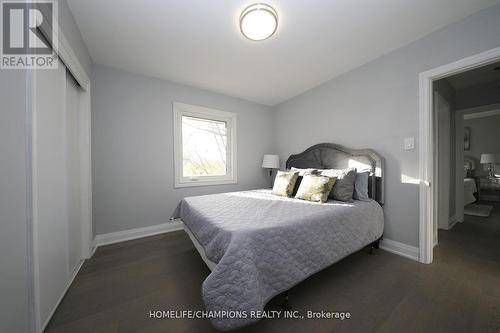 426 Cromwell Avenue, Oshawa, ON - Indoor Photo Showing Bedroom