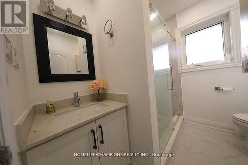 426 Cromwell Avenue, Oshawa, ON - Indoor Photo Showing Bathroom