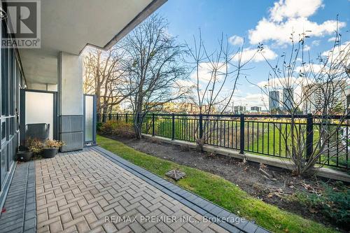 108 - 85 North Park Road, Vaughan, ON - Outdoor