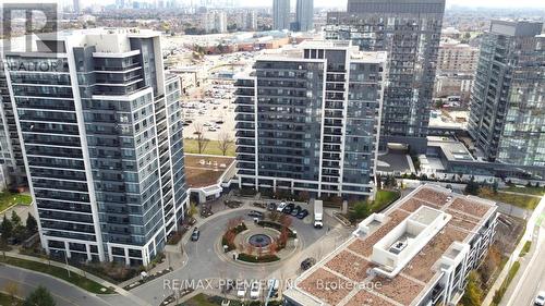 108 - 85 North Park Road, Vaughan, ON - Outdoor