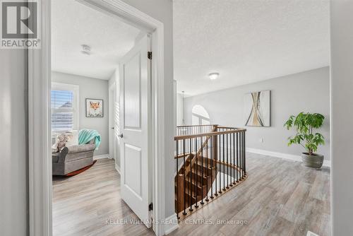 237 Eighth Avenue, New Tecumseth, ON - Indoor Photo Showing Other Room