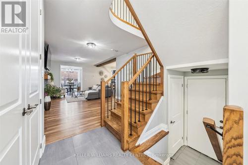 237 Eighth Avenue, New Tecumseth, ON - Indoor Photo Showing Other Room