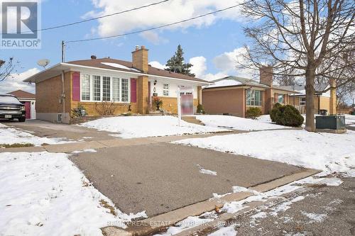 5 Marsden Crescent, Brampton, ON - Outdoor With Facade