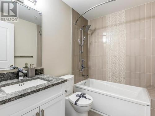 105-38 Waterfront Place, Whitehorse, YT - Indoor Photo Showing Bathroom