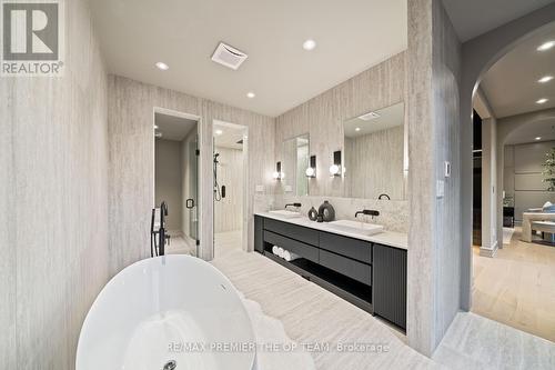 35 Botfield Avenue, Toronto, ON - Indoor Photo Showing Bathroom