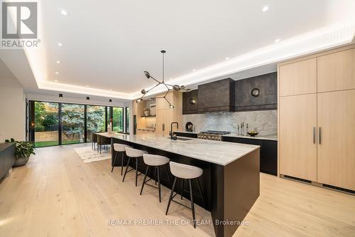 35 Botfield Avenue, Toronto, ON - Indoor